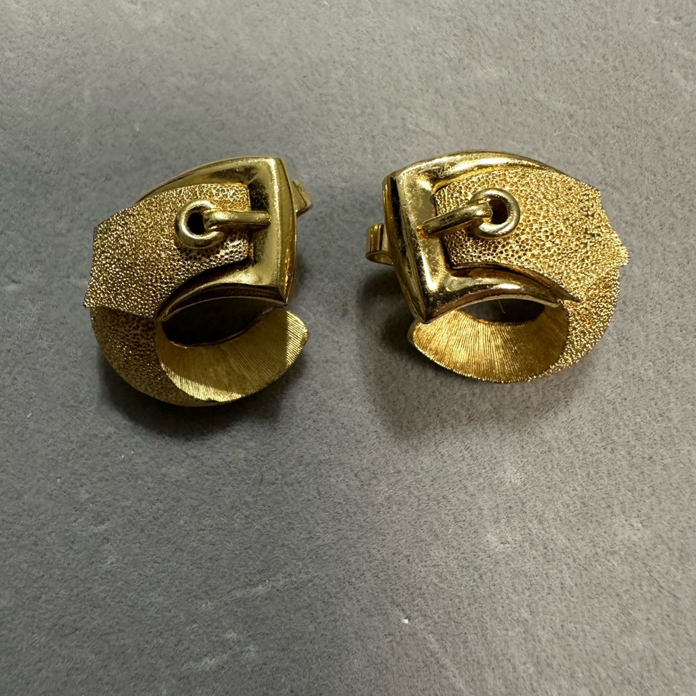 Trifari Vintage Gold Textured Women's Earrings